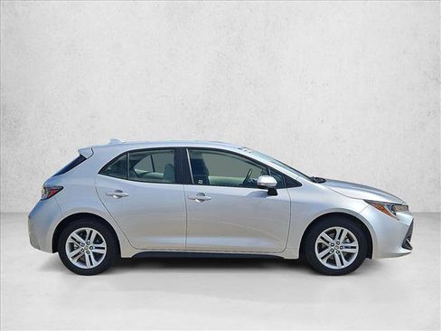 Used 2022 Toyota Corolla SE w/ Blackout Package (TMS) image 4