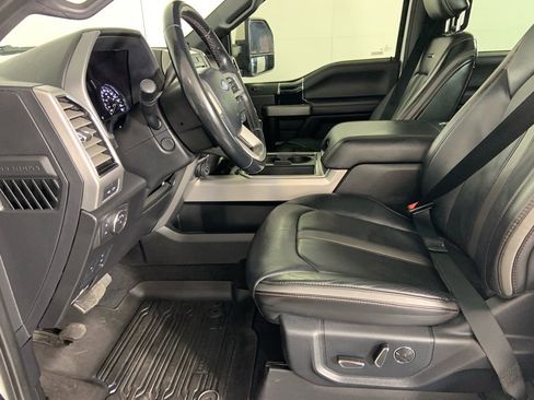 Used 2021 Ford F350 Platinum w/ FX4 Off-Road Package image 22