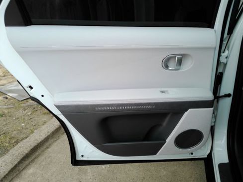 Used 2022 Hyundai Ioniq 5 SEL w/ Cargo Package RWD image 16