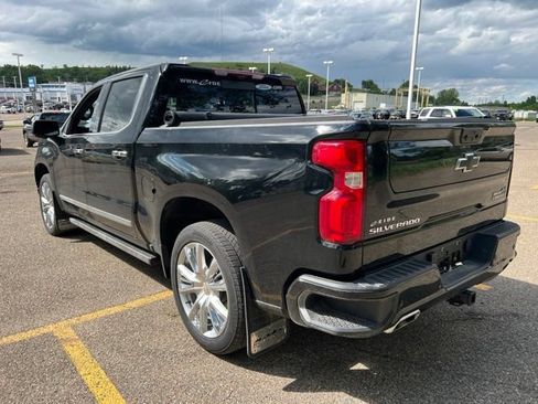 Used 2024 Chevrolet Silverado 1500 High Country w/ High Country Premium Package AWD/4WD image 6