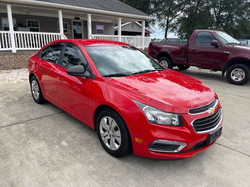 Used 2015 Chevrolet Cruze LS image 5