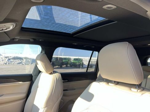 New 2026 Jeep Grand Cherokee L Limited image 13