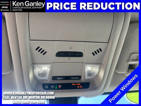 Used 2024 GMC Terrain Denali AWD/4WD image 18