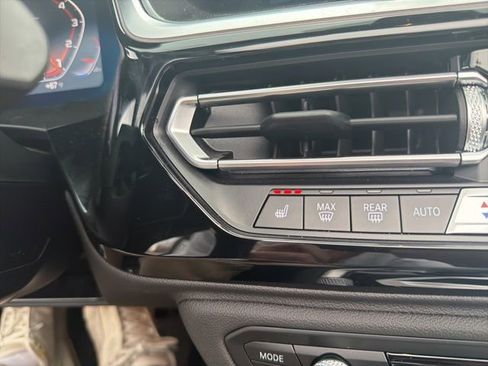 Used 2022 BMW Z4 M40i w/ Premium Package image 29