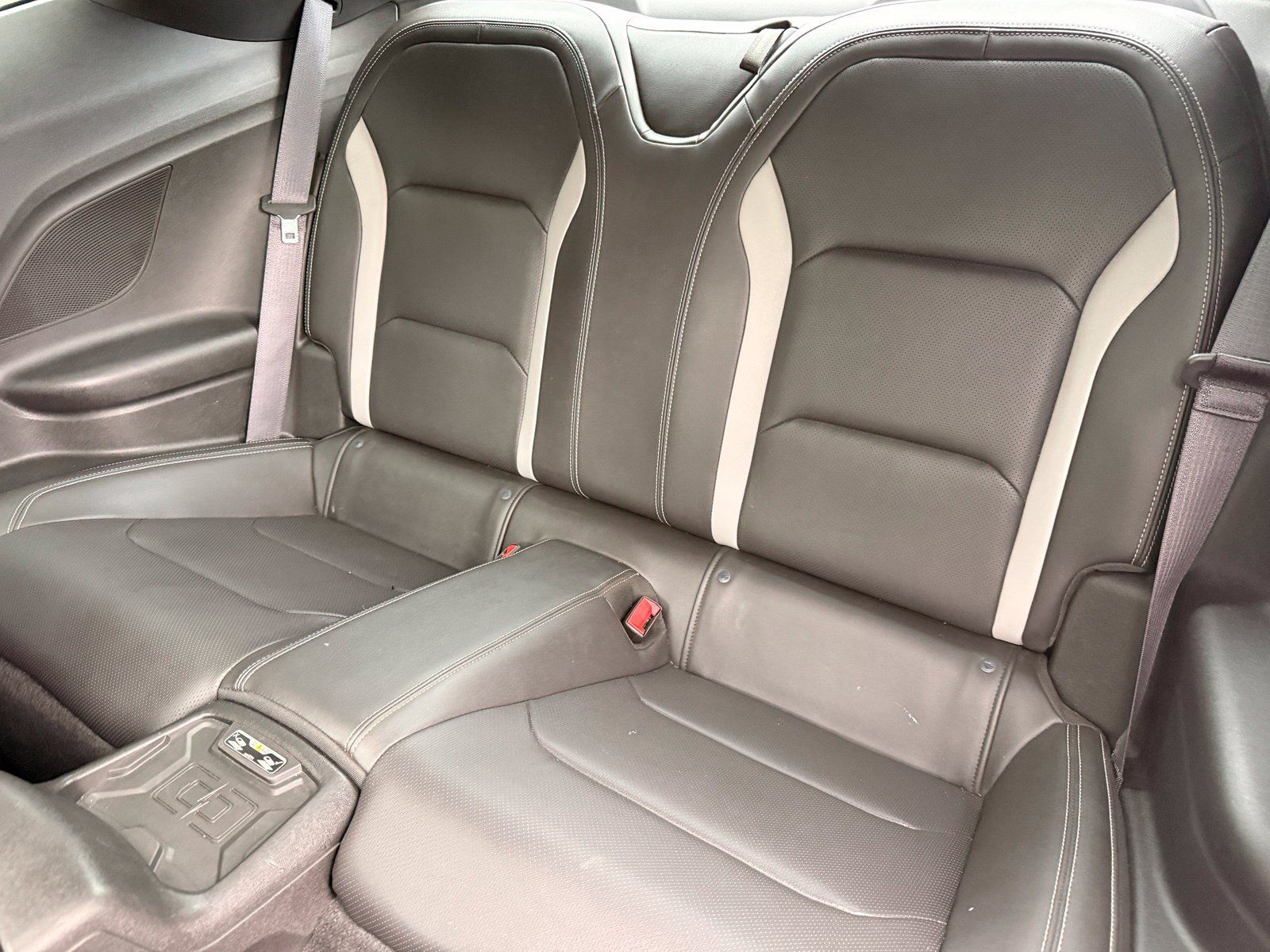 Used 2016 Chevrolet Camaro SS RWD image 38