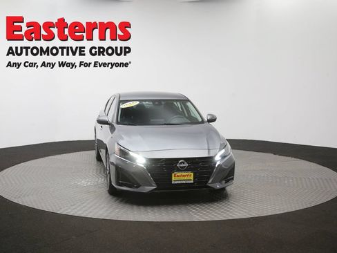 Used 2023 Nissan Altima 2.5 SV FWD image 51