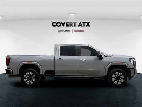 Certified 2025 GMC Sierra 2500 Denali w/ Denali Reserve Package image 8