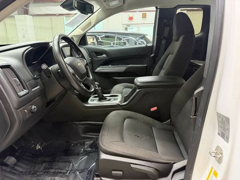 Used 2022 Chevrolet Colorado LT w/ Fleet Safety Package RWD image 12