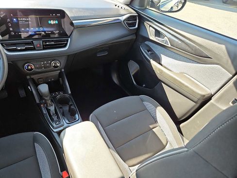 Certified 2024 Chevrolet TrailBlazer LS w/ LS Convenience Package image 12