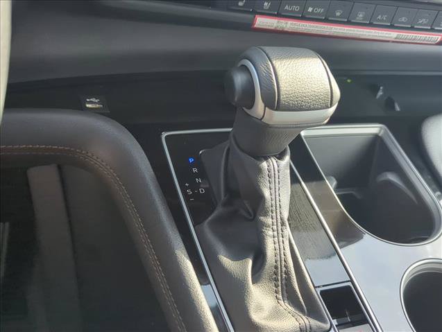 Used 2026 Toyota Sienna Platinum AWD/4WD image 24
