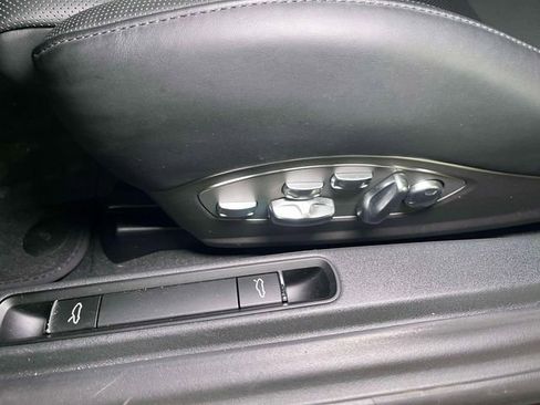 Used 2025 Porsche 718 Boxster S image 18