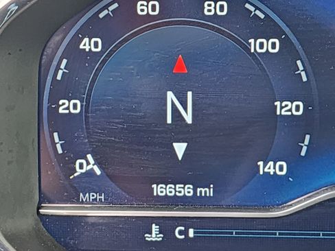 Certified 2024 Chevrolet Silverado 3500 High Country w/ Technology Package image 15