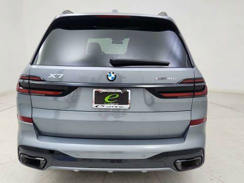 Used 2026 BMW X7 xDrive40i image 5