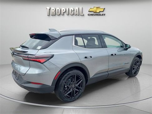 New 2026 Chevrolet Equinox EV LT image 7