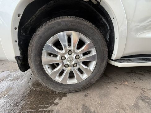 Used 2011 Toyota Sequoia Platinum RWD image 27