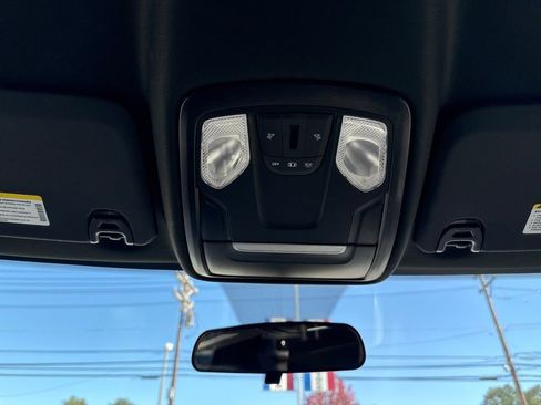 Used 2023 RAM 2500 Tradesman w/ Chrome Appearance Group image 31