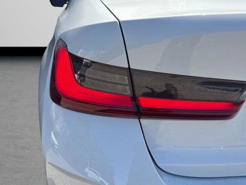 Used 2023 BMW 330i Sedan w/ Premium Package image 30