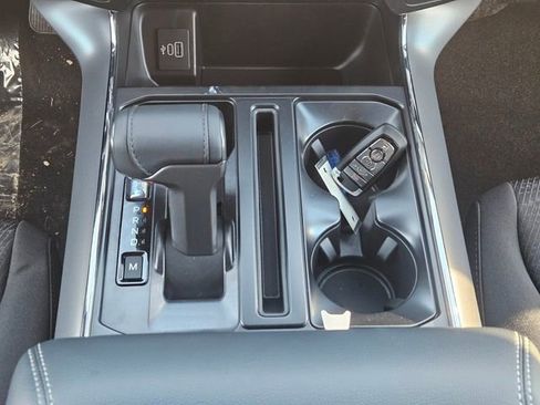 New 2026 Ford F150 XLT w/ Equipment Group 302A MID image 15