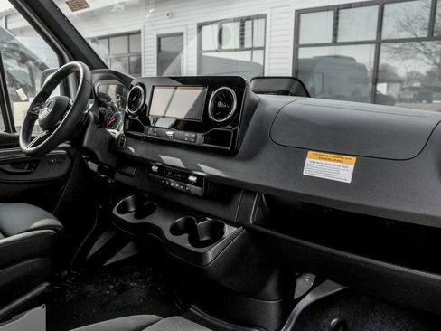 Used 2026 Mercedes-Benz Sprinter 2500 image 20