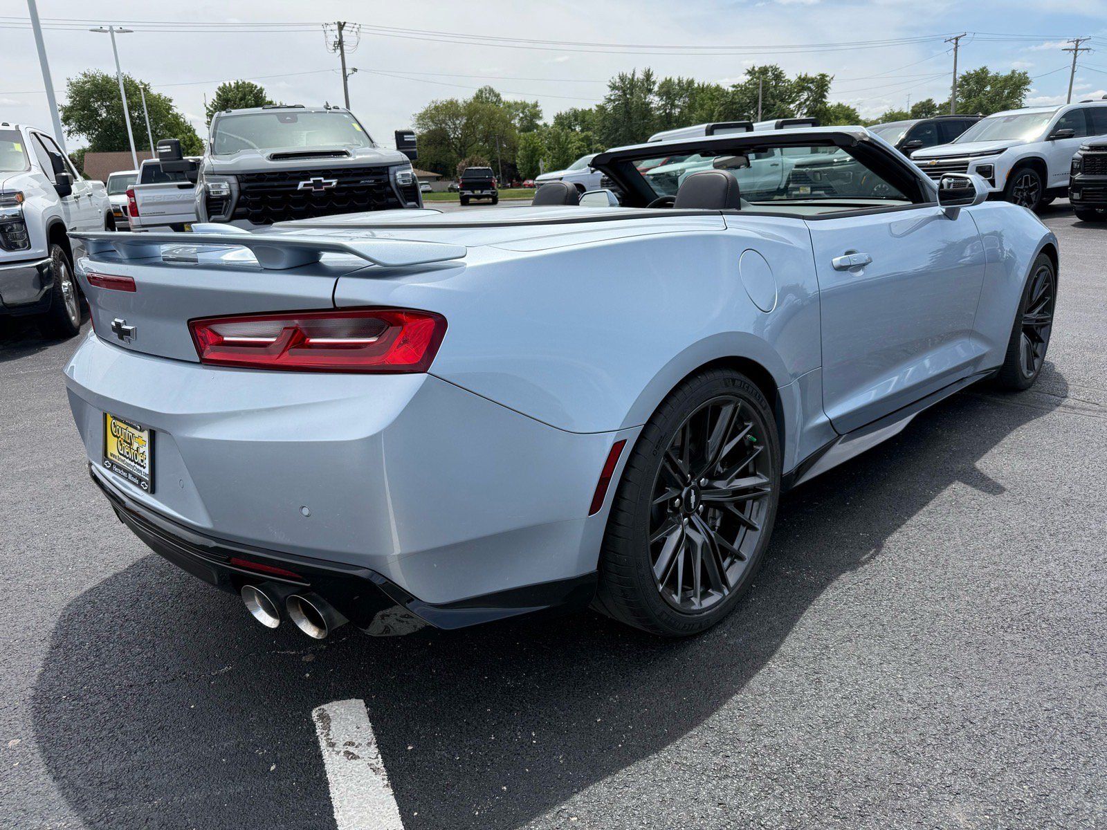 Used 2017 Chevrolet Camaro ZL1 RWD image 12