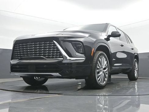 New 2026 Buick Enclave Avenir w/ Super Cruise Package FWD image 48