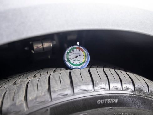 Used 2025 Genesis GV80 3.5T Prestige image 40