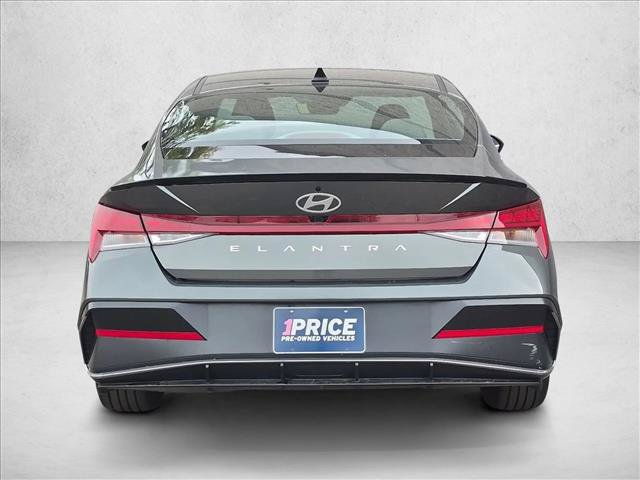 Used 2026 Hyundai Elantra SEL Sport Premium FWD image 7