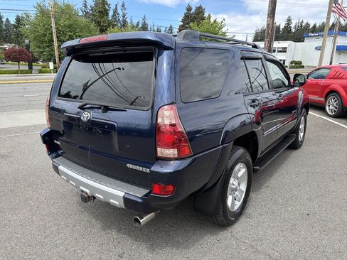 Used 2004 Toyota 4Runner SR5 w/ Preferred Accessory Pkg AWD/4WD image 8