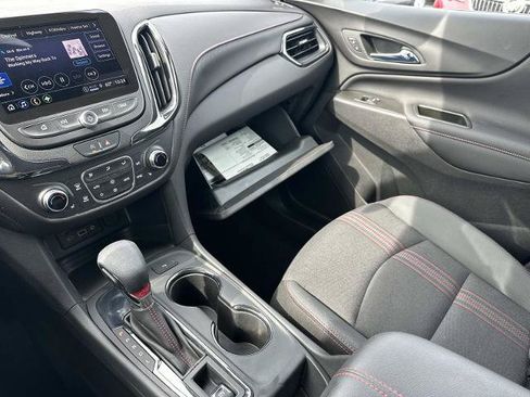 Certified 2024 Chevrolet Equinox RS FWD image 34