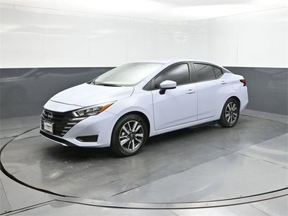 New 2025 Nissan Versa SV w/ Trunk Package