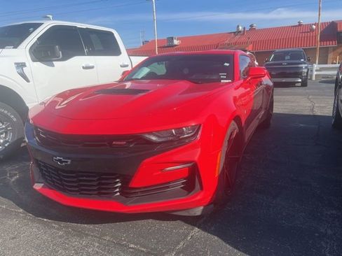 Used 2019 Chevrolet Camaro SS image 1