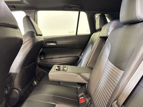 Used 2023 Toyota Corolla Cross XSE w/ Convenience Package image 34