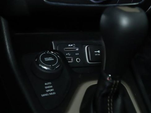 Used 2016 Jeep Cherokee Limited w/ Trailer Tow Group image 29