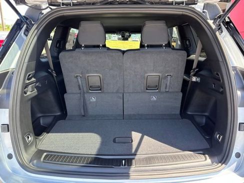 New 2026 Jeep Grand Cherokee L Laredo AWD/4WD image 10