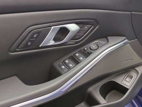 Used 2025 BMW M340i RWD image 15