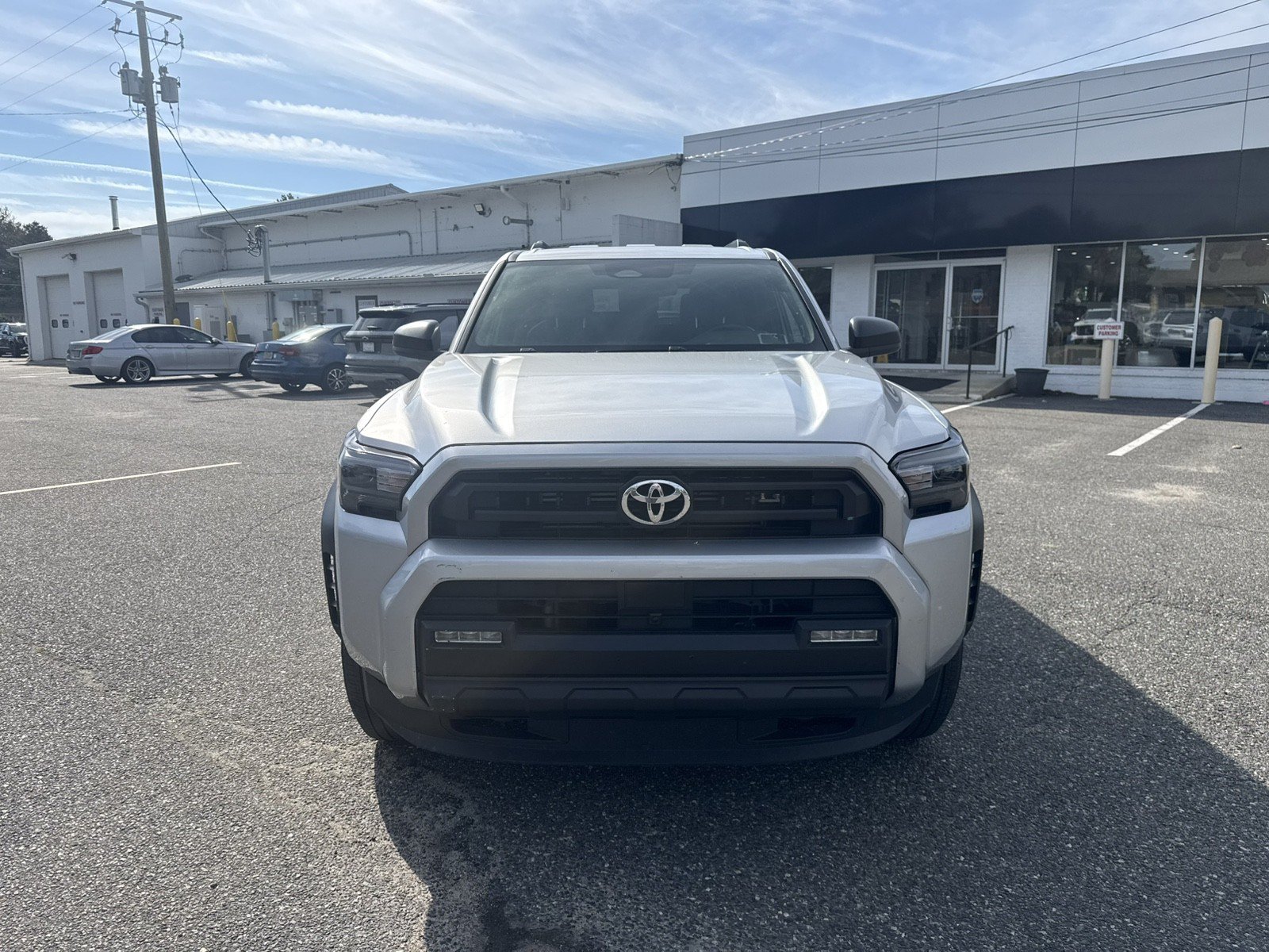 Used 2025 Toyota 4Runner SR5 AWD/4WD image 8