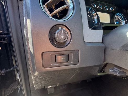 Used 2013 Ford F150 XLT w/ XLT Chrome Pkg image 21