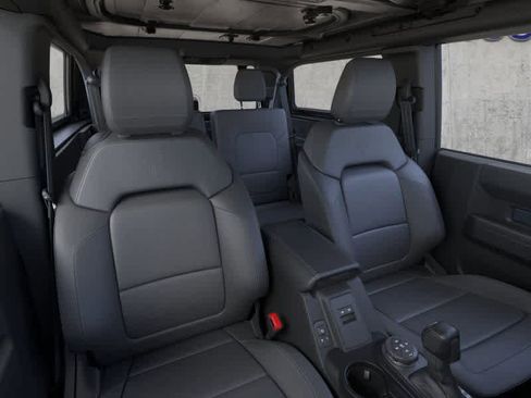 New 2025 Ford Bronco Badlands image 10