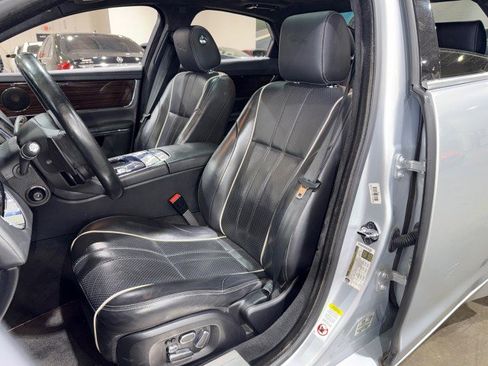 Used 2011 Jaguar XJ image 8