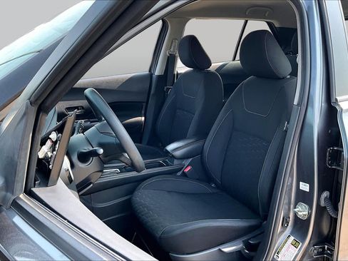 Used 2021 Nissan Kicks SV FWD image 8