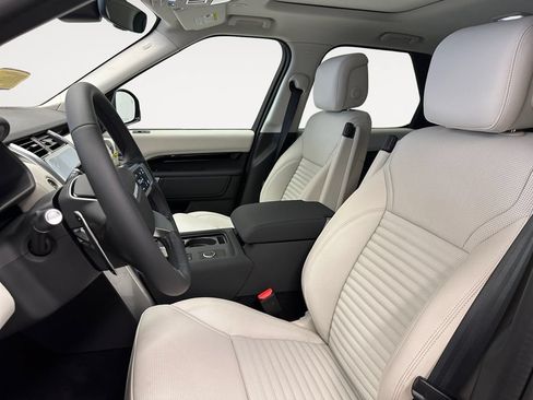 New 2026 Land Rover Discovery S AWD/4WD image 9