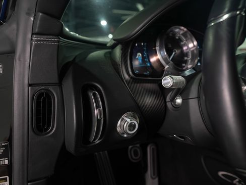 Used 2018 Bugatti Chiron image 25