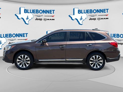 Used 2019 Subaru Outback 2.5i Touring AWD/4WD image 8