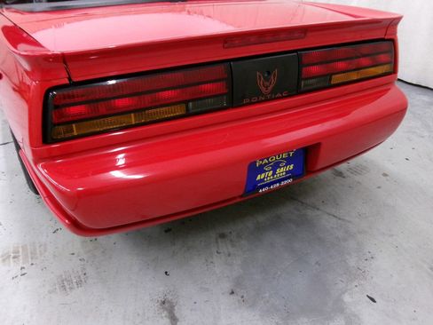 Used 1991 Pontiac Firebird Convertible image 9