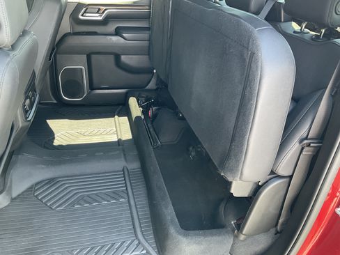Used 2023 Chevrolet Silverado 1500 RST AWD/4WD image 40