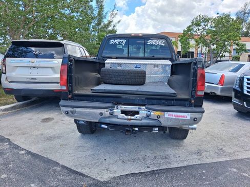 Used 2006 Ford F350 Lariat AWD/4WD image 5