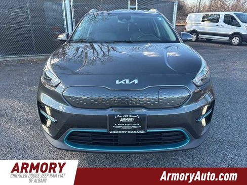 Used 2022 Kia Niro EX w/ Cold Weather Package image 2