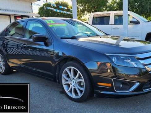 Used 2012 Ford Fusion SE FWD image 2