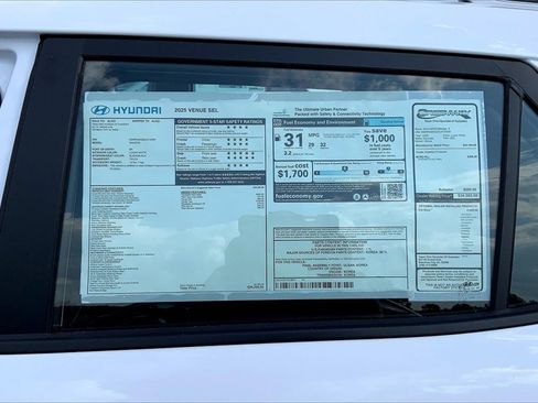 New 2025 Hyundai Venue SEL image 26