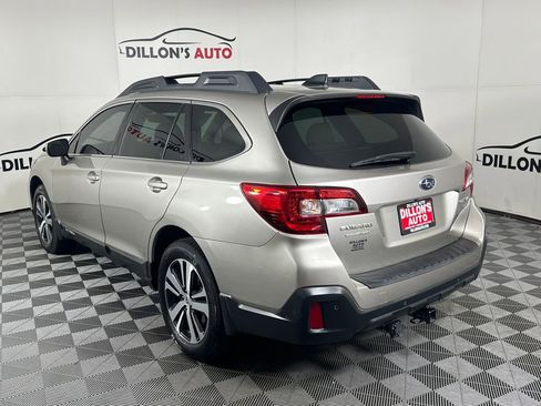 Used 2018 Subaru Outback 3.6R Limited AWD/4WD image 4